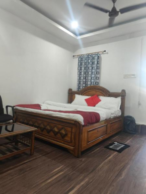 Hotel Majestic Manor 3